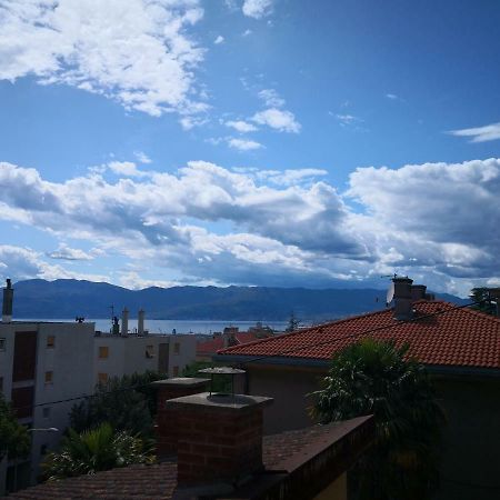 Apartman Bulevard Lägenhet Rijeka Exteriör bild