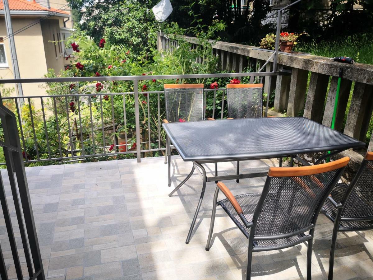 Apartman Bulevard Lägenhet Rijeka Exteriör bild