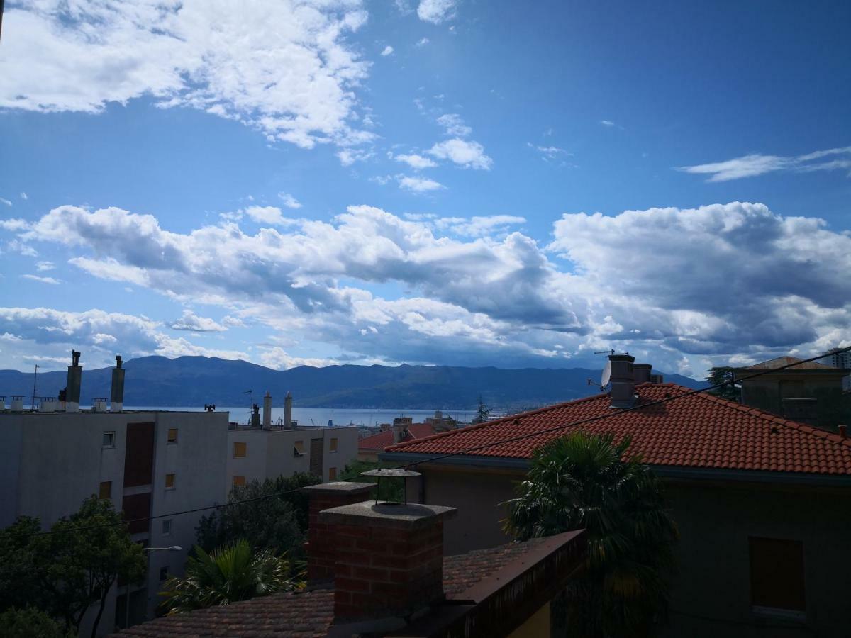 Apartman Bulevard Lägenhet Rijeka Exteriör bild